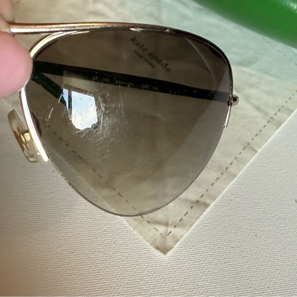 Kate Spade Green Sunglasses with case and cleaning towel 140 mark sctatched - Picture 12 of 15